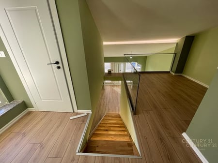 🌇 OFFRIAMO DUPLEX 3+1+2 + TERRAZZA IN VENDITA A FRESK!