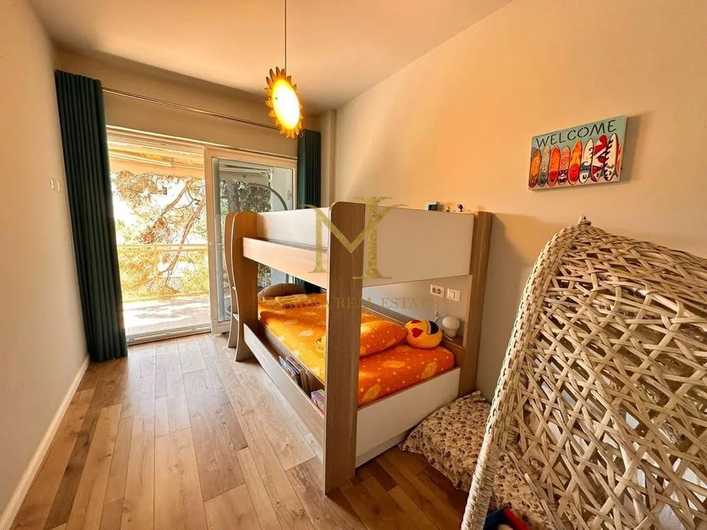 OFFRIAMO IN VENDITA DUPLEX LUXURY DI TIPOLOGIA 3+1+2, A GOLEM!!