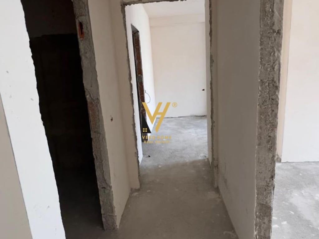 IN VENDITA APPARTAMENTO 2+1+2+BLOCK PRESSO LA RESIDENZA MIRABELA 160.000 EURO