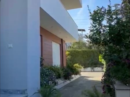 Vendita di una villa vicino a Xhamllik, 870.000 €