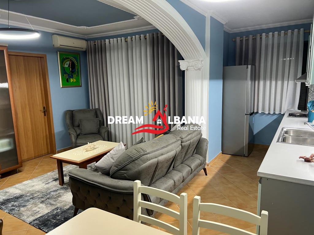 Appartamento 2+1 in affitto in via 5 Maji, vicino al Concord Center a Tirana (ID 42214715)