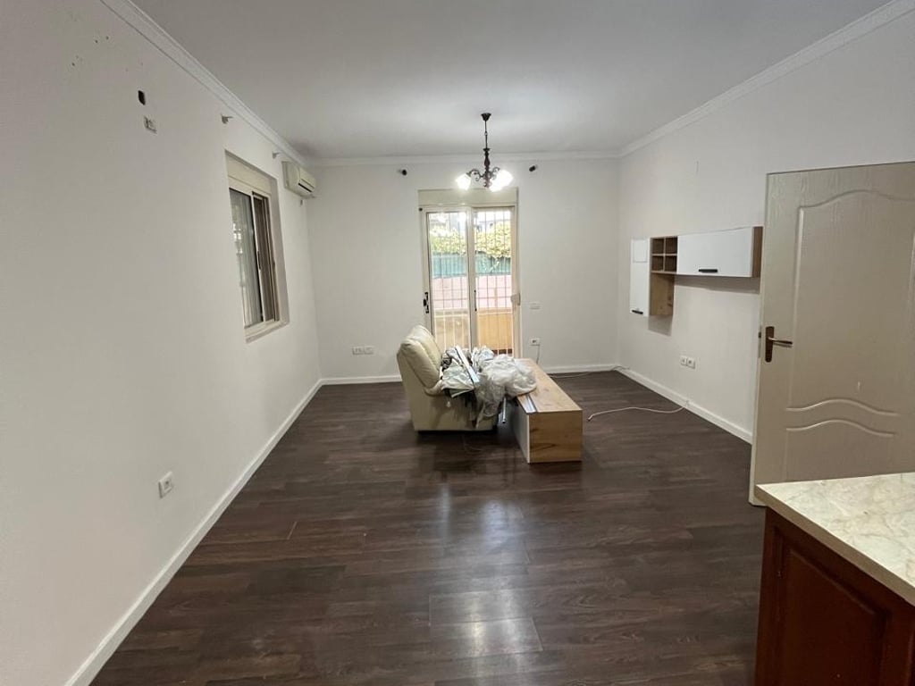 VILË INDIVIDUALE PËR QIRA – KOMUNA E PARISIT