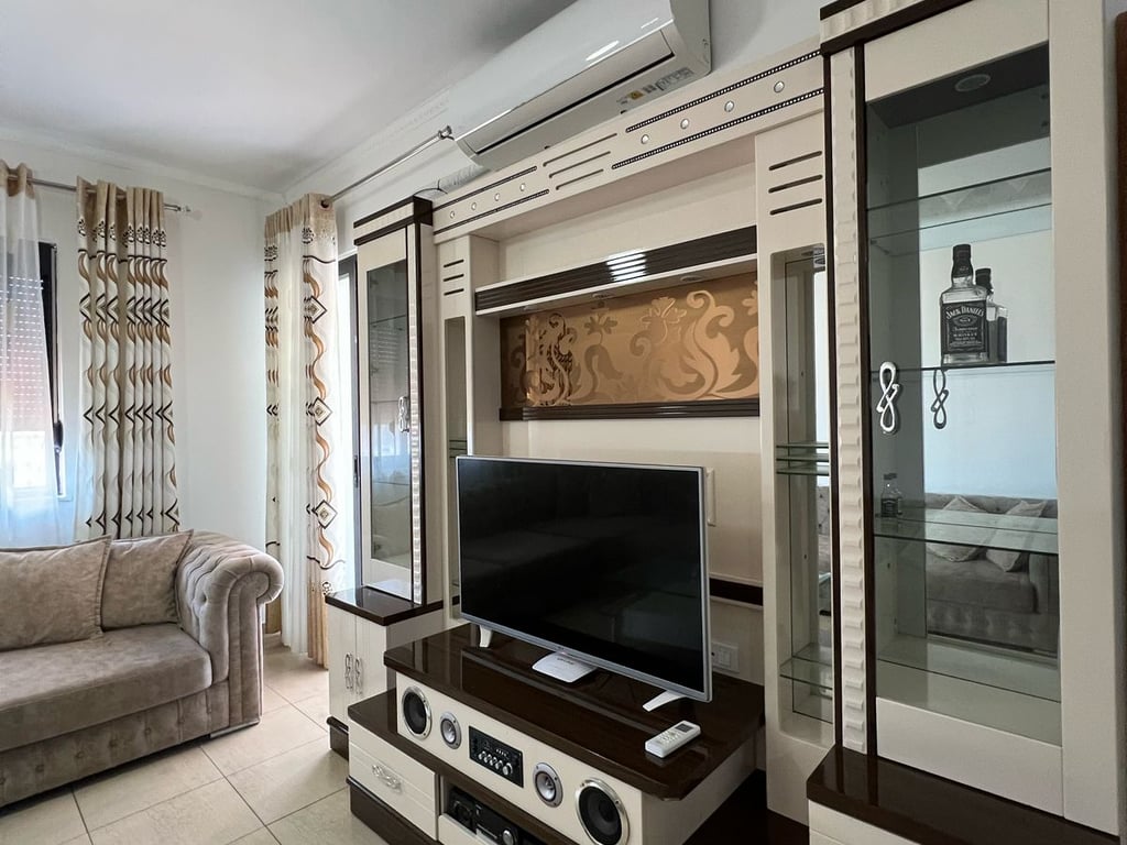 Apartament me qera 1+1 Tek Selvia (ID B2101083) Tirane.