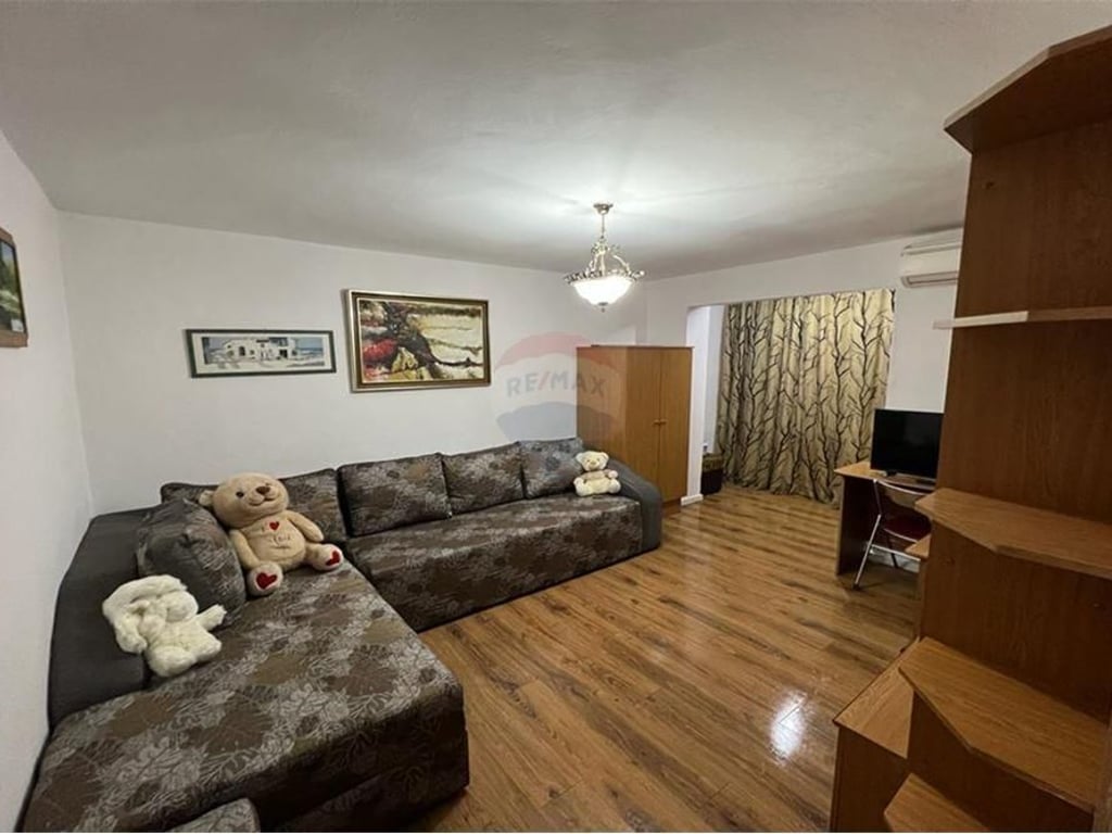 APARTAMENT ME QIRA 2+1 TE KOMUNA PARISIT 