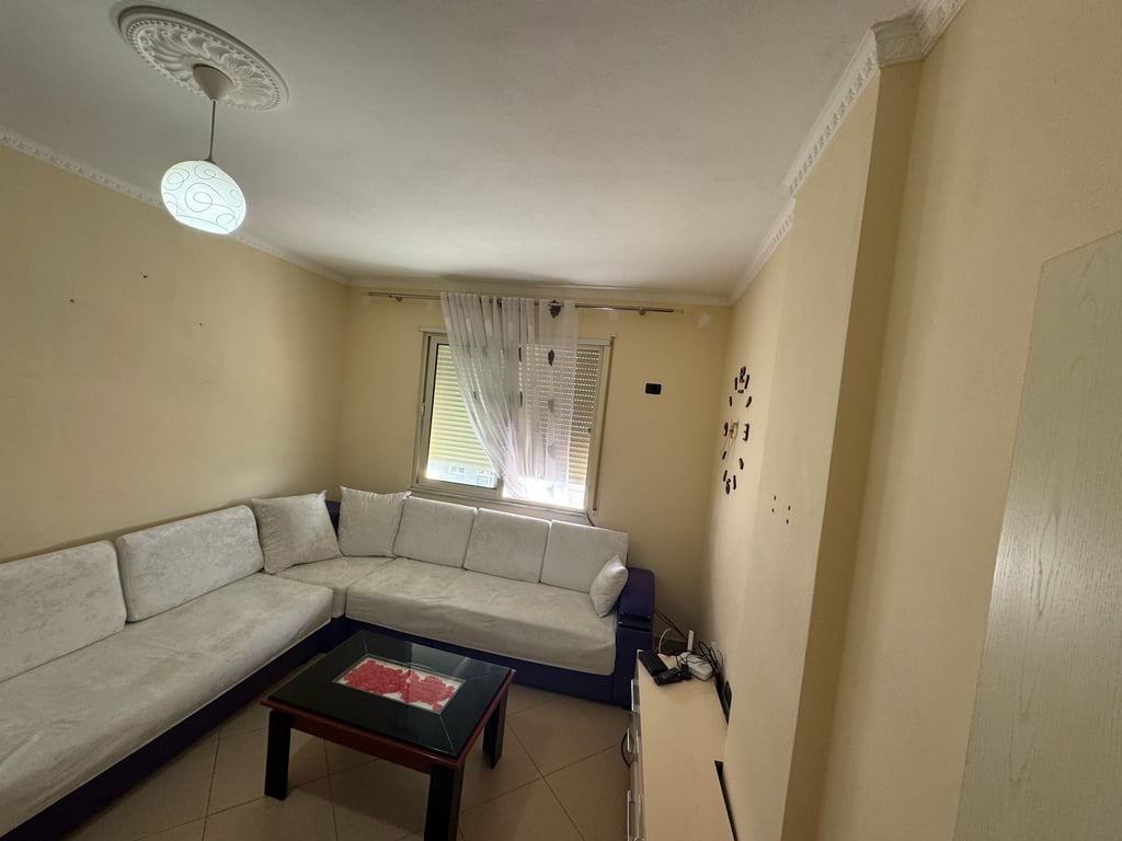 AFFITTO APPARTAMENTO 1+1 CON VISTA MARE SPIAGGIA RROTA KUQE!!