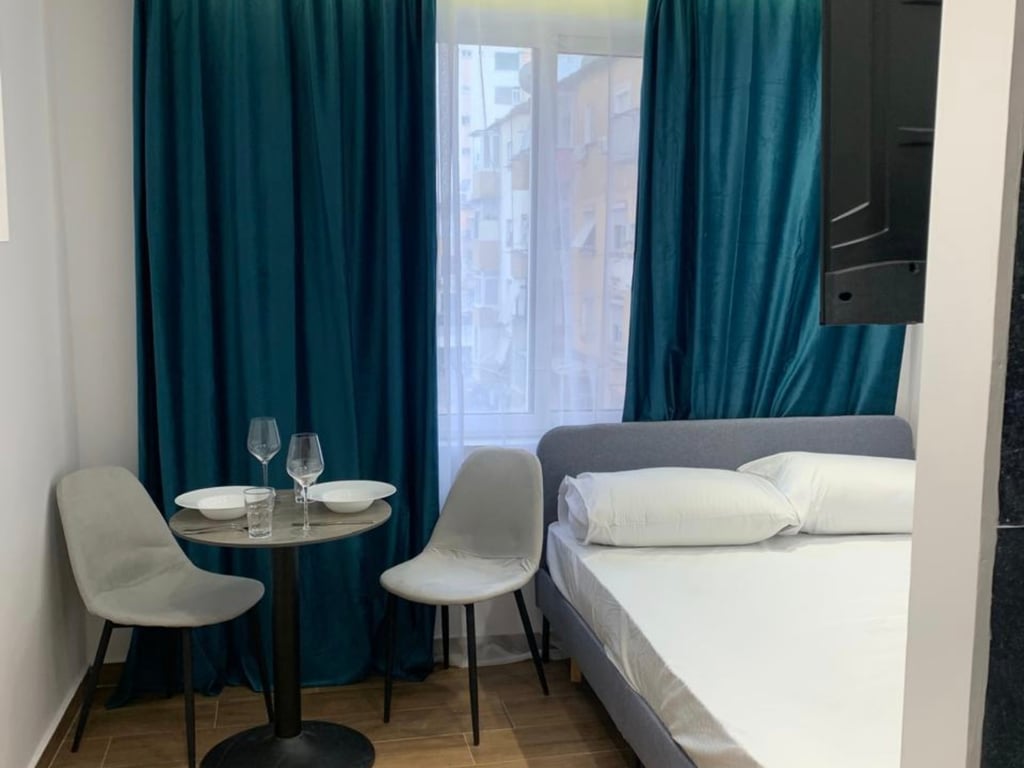 4 Appartamenti Studio in Vendita