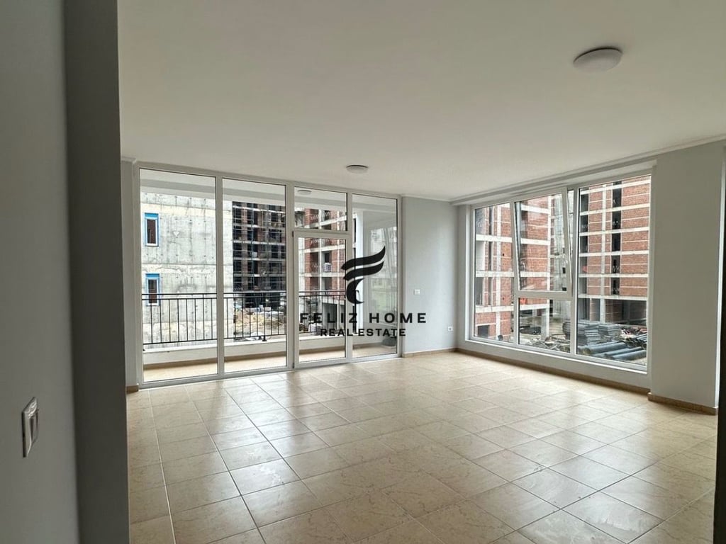 ZYRE ME QERA 120 M2 STACIONI TRENIT 1.500 EURO