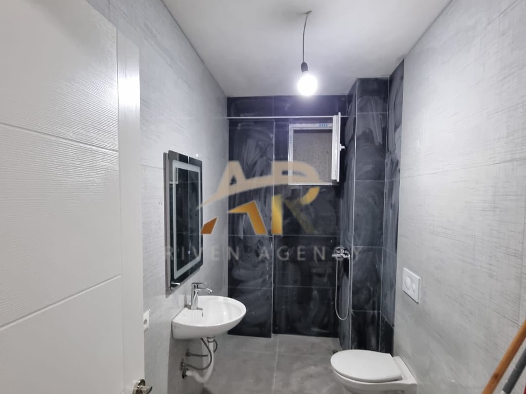 Appartamento 2+1+2 in affitto con posto auto ad Ali Dem