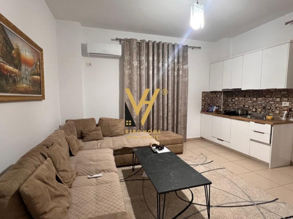 AFFITTASI APPARTAMENTO 1+1+BALCONE IN VIA 5 MAGGIO 500 EURO