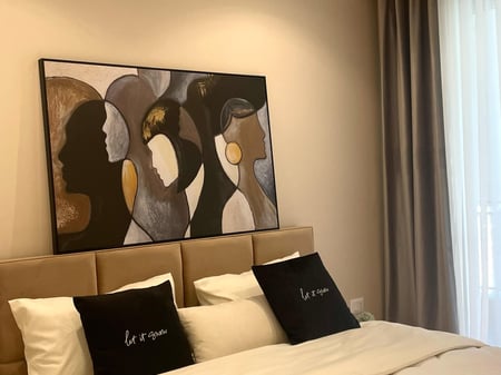 Modern 2+1 apartment for sale near the New Bazaar!