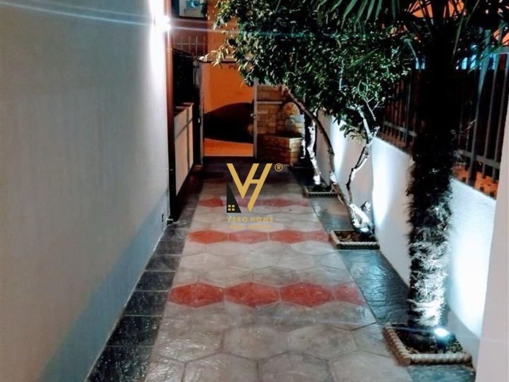 SHITET VILE 3 KATESHE NE KINOSTUDIO 390.000 EURO