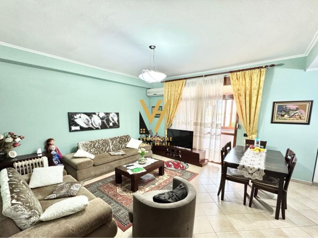 SHITET APARTAMENT 2+1+2 TE ISH EKSPOZITA 255.000 EURO