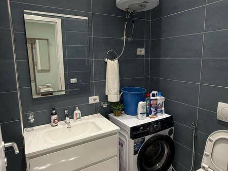 Affittasi appartamento 1+1 arredato in modo moderno presso il Lago Secco.