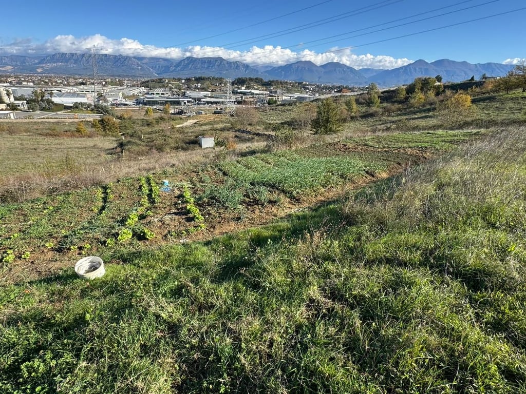 FOR SALE LAND 4000 M2, ON THE TR-DRR HIGHWAY OF UNIVERS ADVERTISEMENT