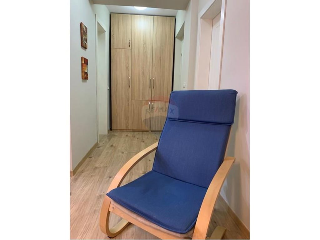 Jepet apartament 1+1 me qira ne qender te rruga Bardhok Biba