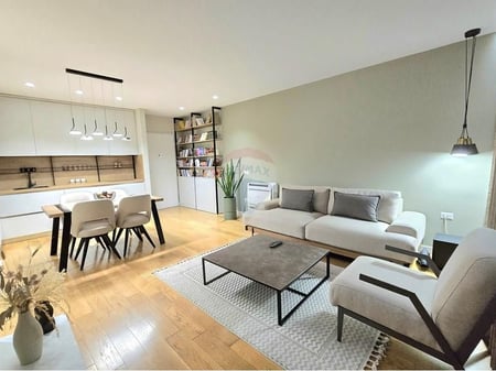 Modern apartment 2+1+2 at Tower Bridge 3