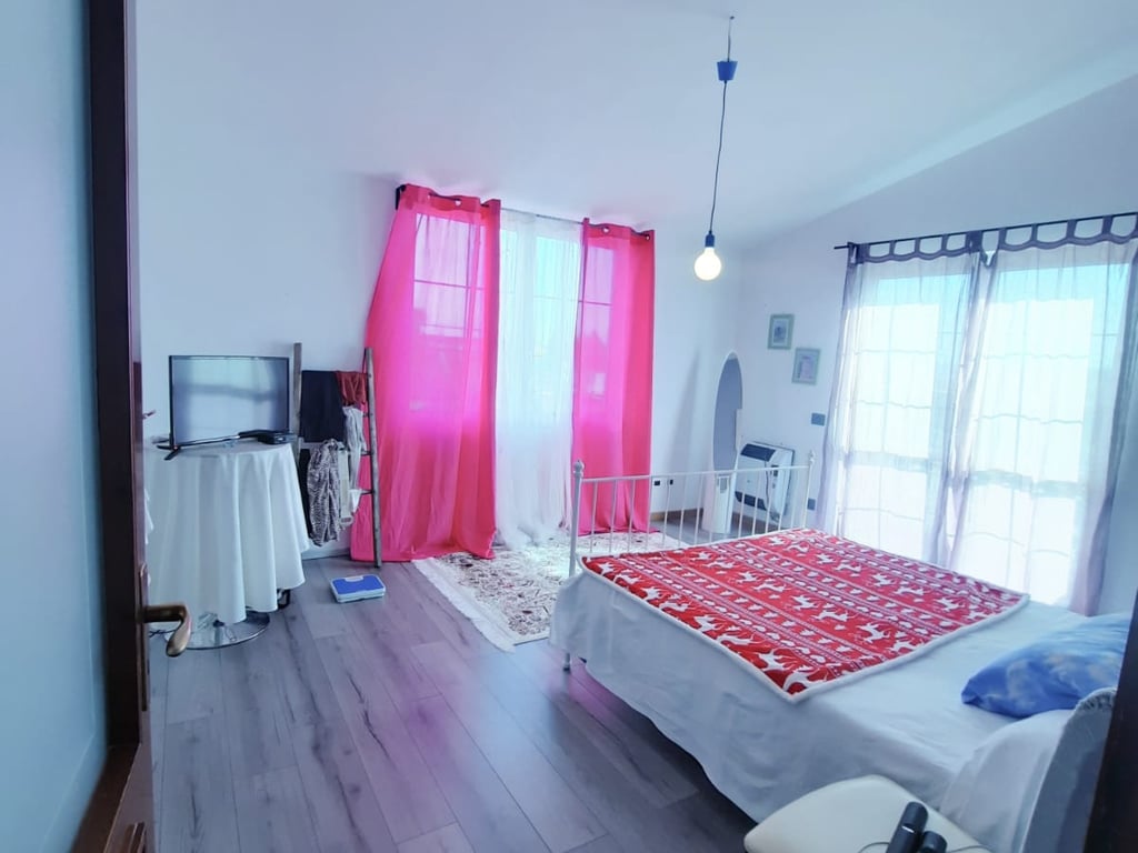 🔥Super property for sale, opportunity for agritourism🔥 Restaurant + 3500 m² of land for sale in Blerimaj, 2km from the Kavaje-Rrogozhine highway.