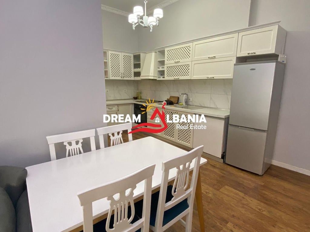 Apartament 3+1 me qera tek Zogu i Zi, perballe Ring Center ne Tirane (ID 4231270)