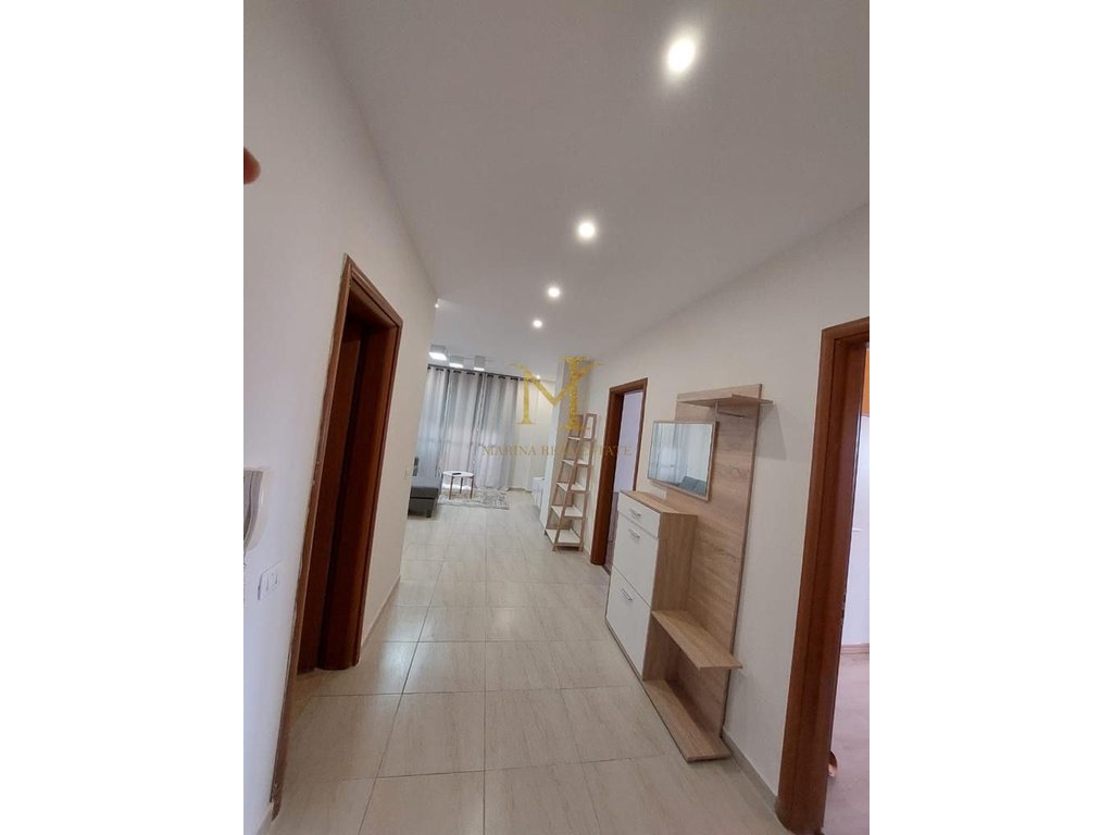 APARTAMENT 2+1 MUZEUMI DURRES!!