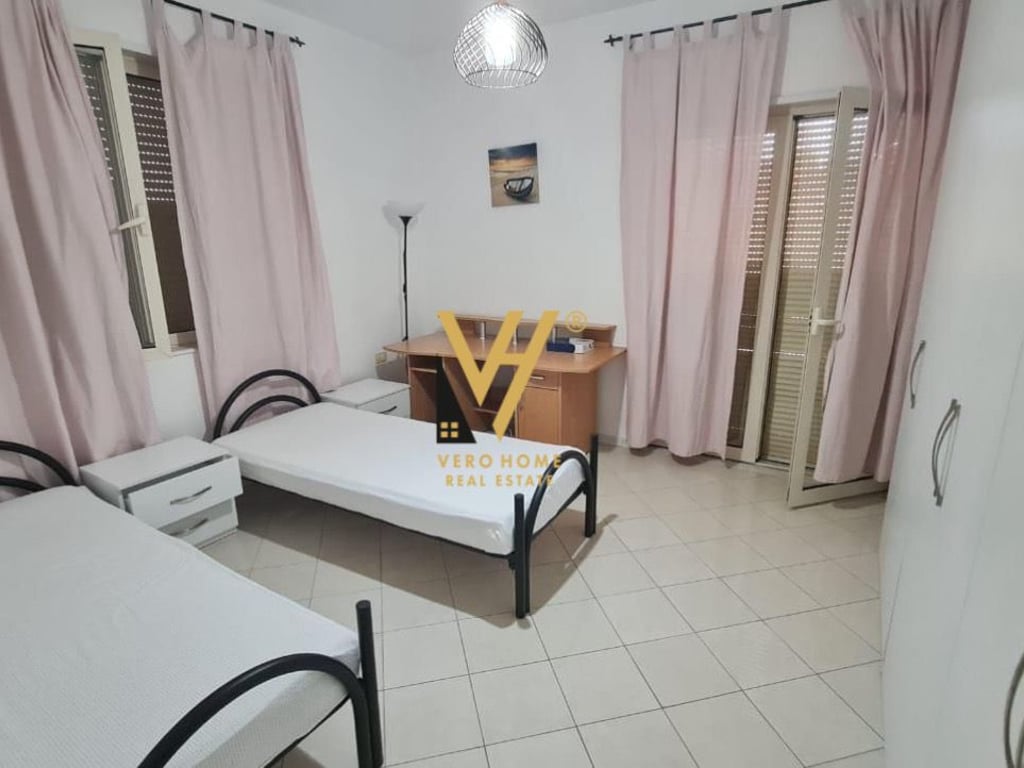 JEPET APARTAMENT 2+1+2 ME QERA TE KOPSHTI ZOOLOGJIK 700 EURO