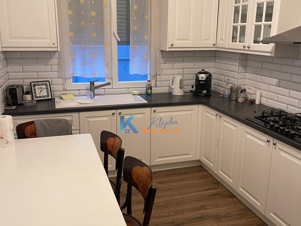 2+1+2 per qira qira ne Selite, afer Universitetit Marin Barleti