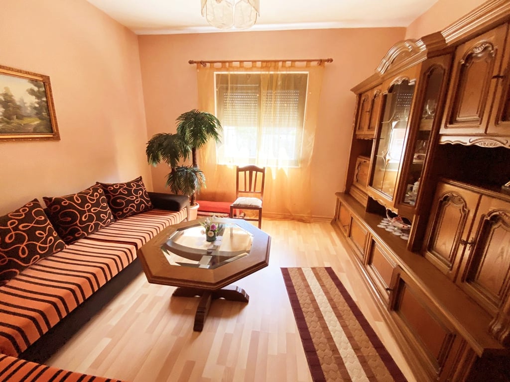 😍🏡House for sale, 3 stories, near the center, Kavajë.