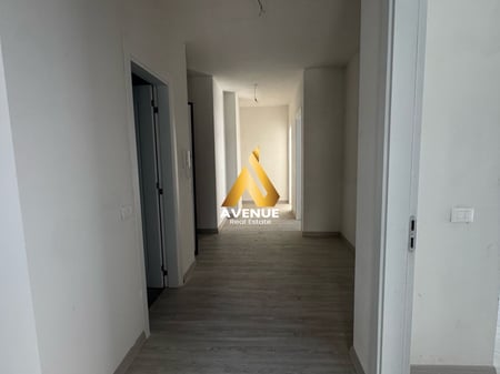 APARTMENT 3+1+2 BATHROOMS + 2 BALCONIES FOR SALE ON BULEVARDI I RI, TRAIN STATION, TIRANA