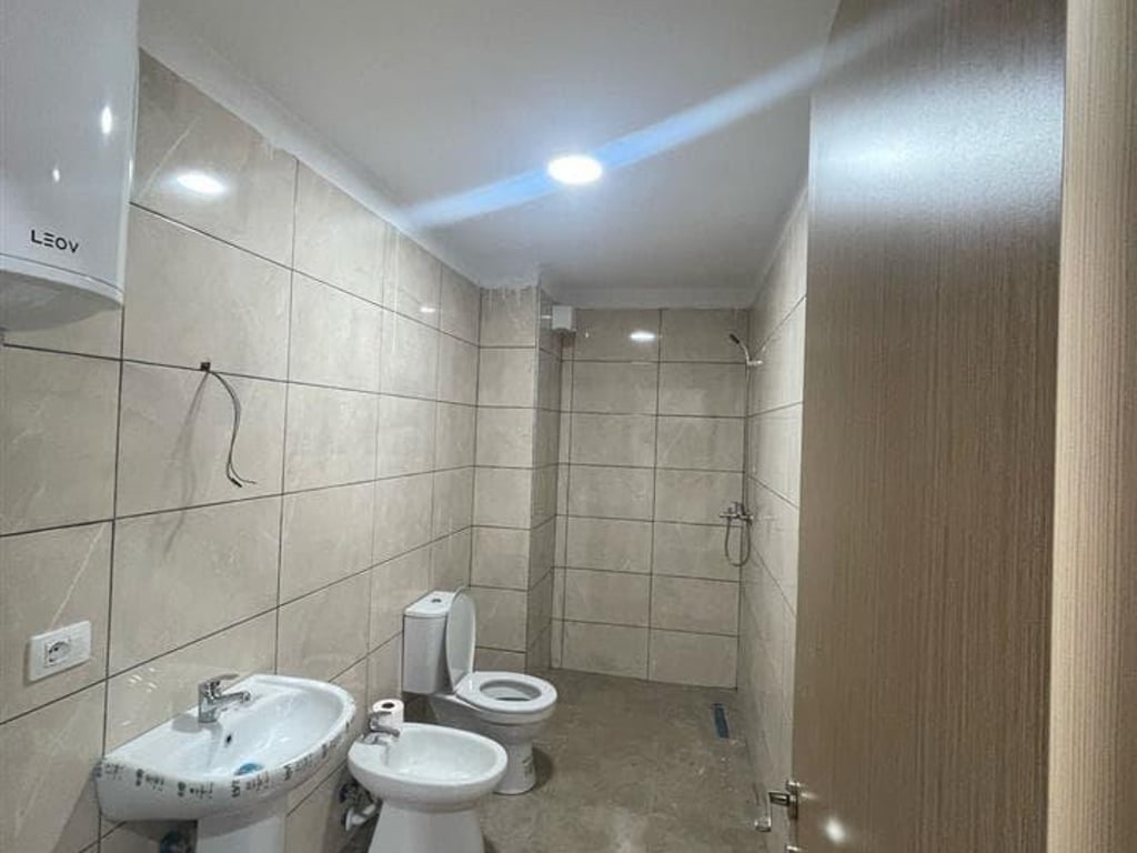 Appartamento in Affitto 3+1 in Via 5 Maggio (ID B230149) Tirana