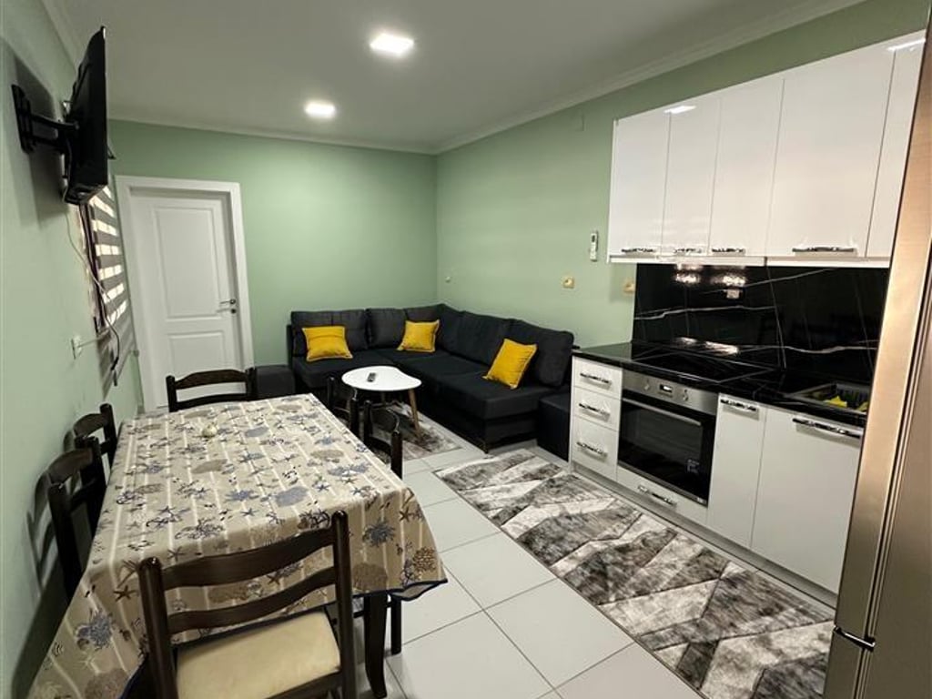 Affittasi appartamento 1+1, Don Bosko vicino a Viva Market Prezzo: 400 mila lekë