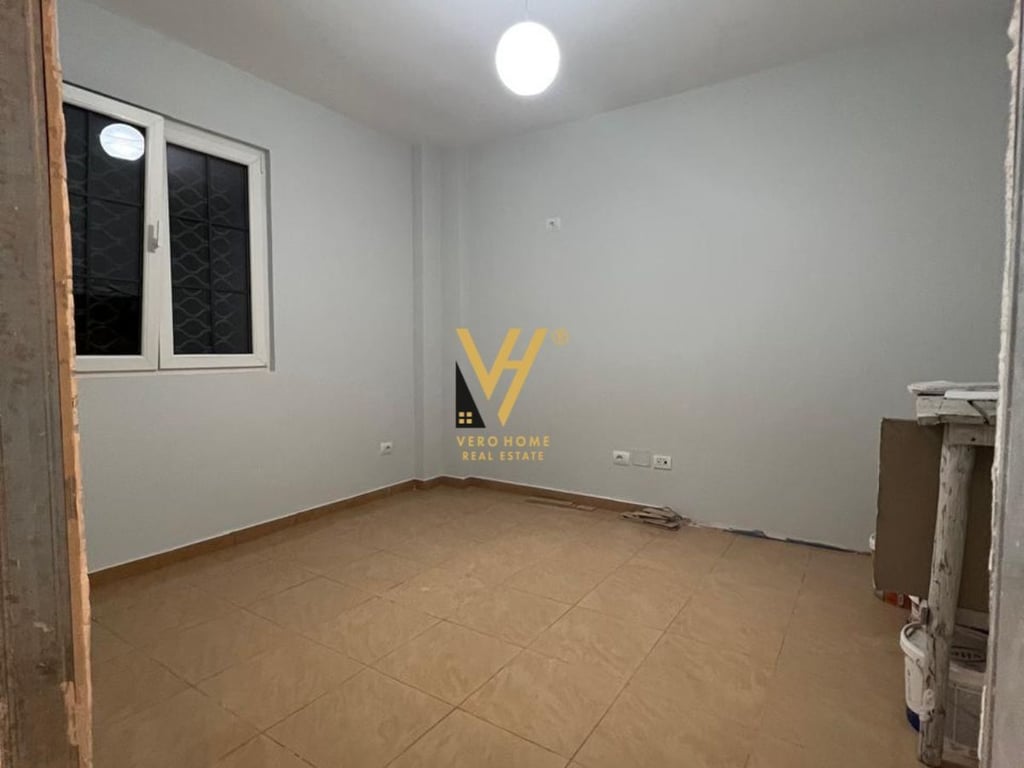 VENDESI APPARTAMENTO 1+1+BLK TE FRESKU 80.000 EURO