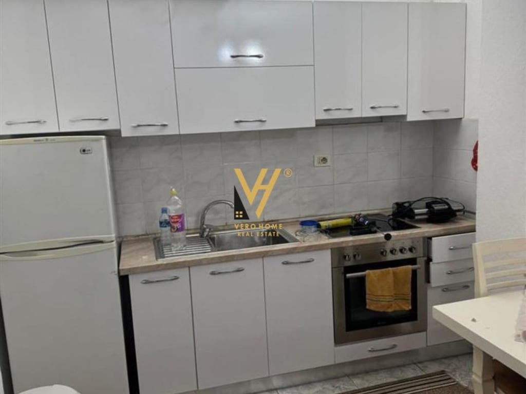 APARTMENT 2+1+BLK ME QERA TEK RRUGA FERIT XHAJKO 600 EURO