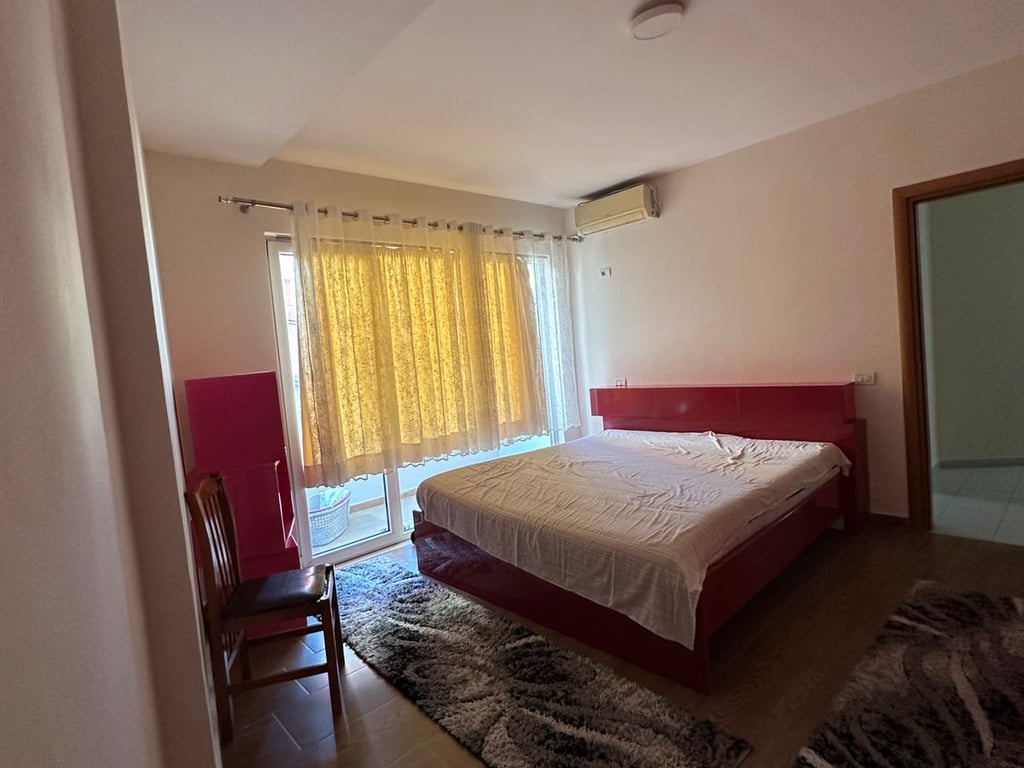 Appartamento 3+1 in Affitto presso i Palazzi Gialli, all'Inversione Kamza.