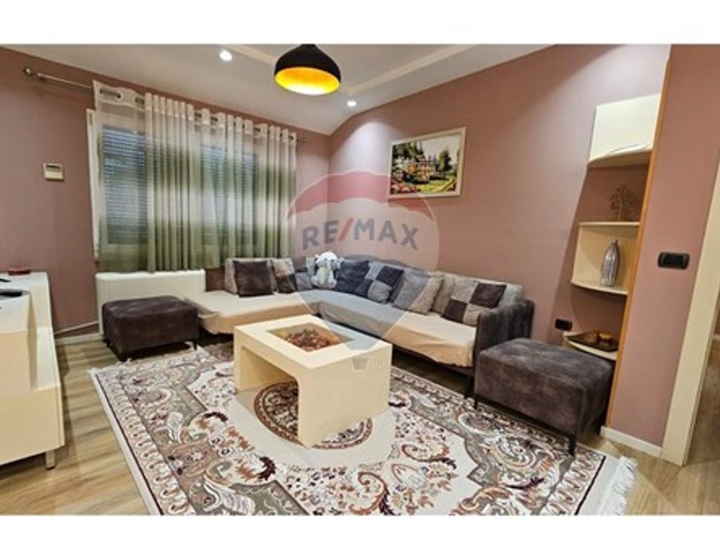 2+1 apartment for rent at Wilson Square