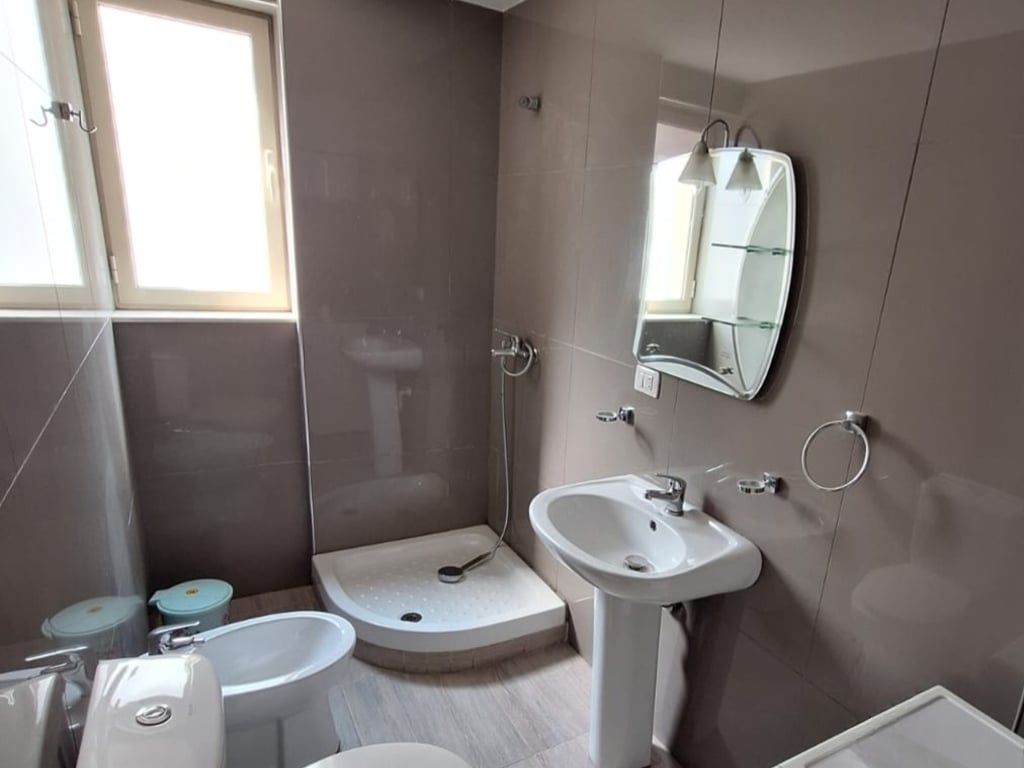 ✨ VENDITA APPARTAMENTO 2+1+2 – VICINO AL GIARDINO ZOOLOGICO, TIRANA