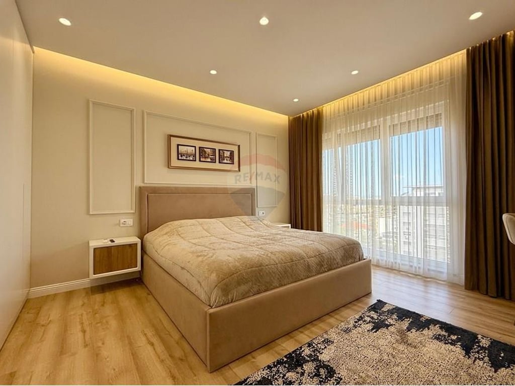 Apartament 2+1+2 per shitje Xhamlliku!