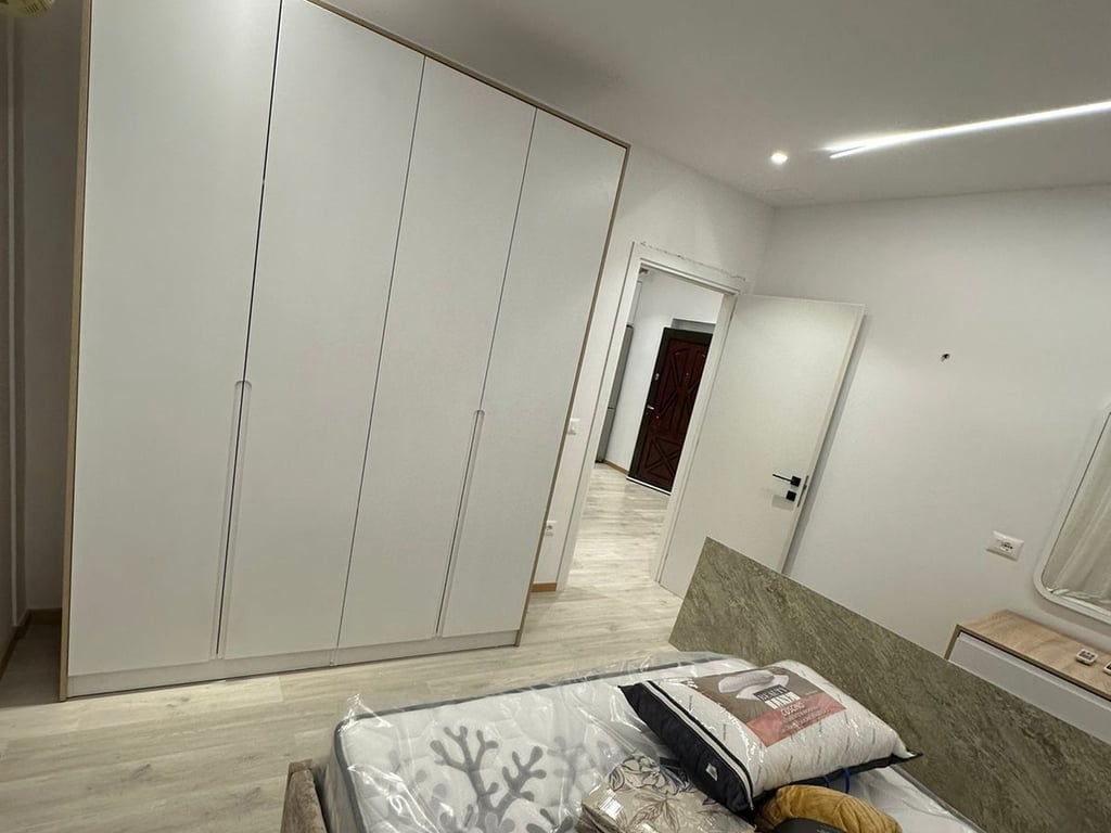 Affittasi Appartamento 1+1, Zogu i Zi vicino a Tirana Bank Prezzo: 650 mila lekë