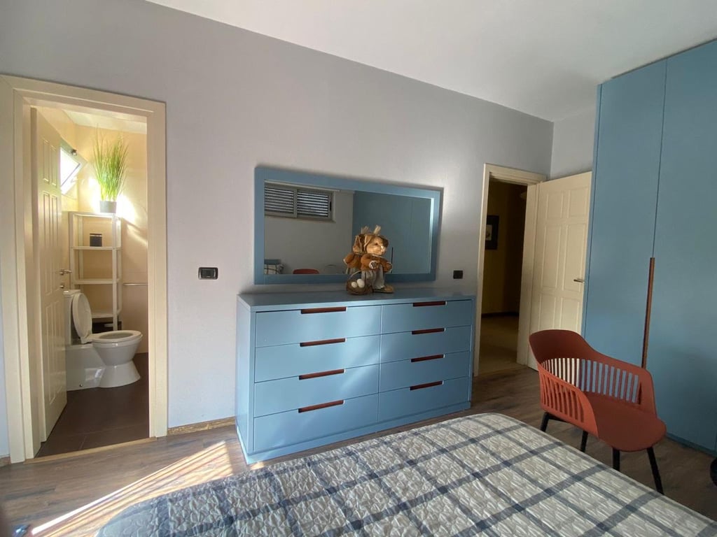 Jepet me QIRA apartament 2+1 tek Rruga "Hoxha Tahsim"