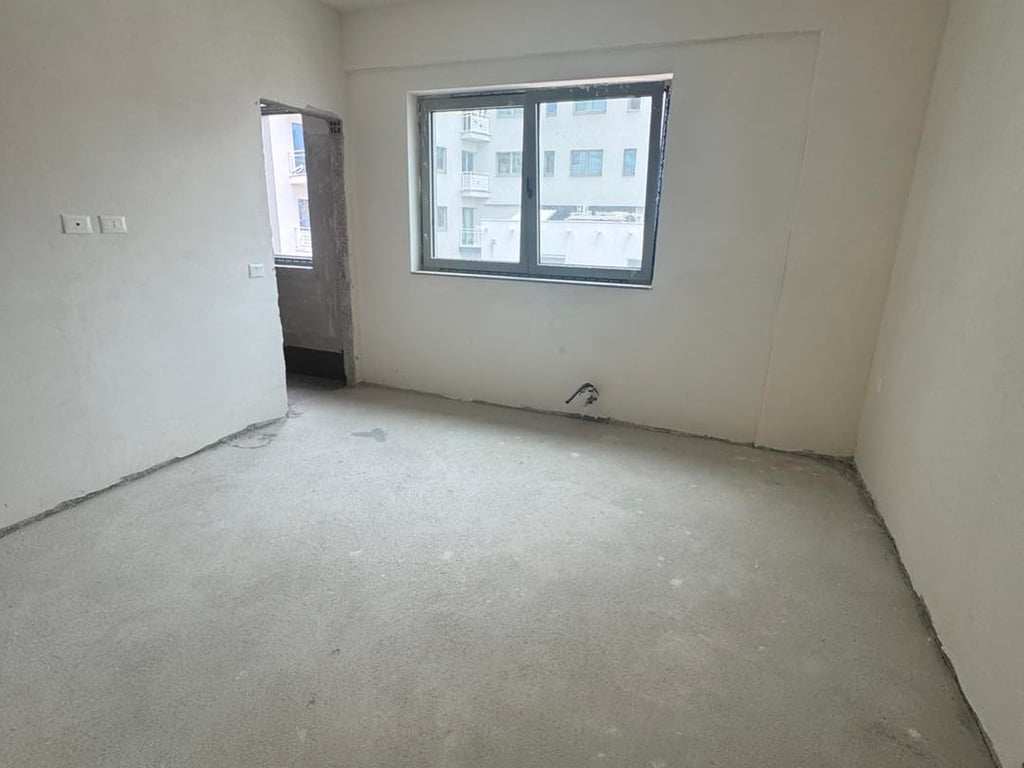 WE ARE RENTING AN OFFICE SPACE 2+1+2, 125M2 AT AVIATION FIELD