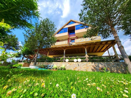 Vendita Hotel a Voskopoje! 🏨✨