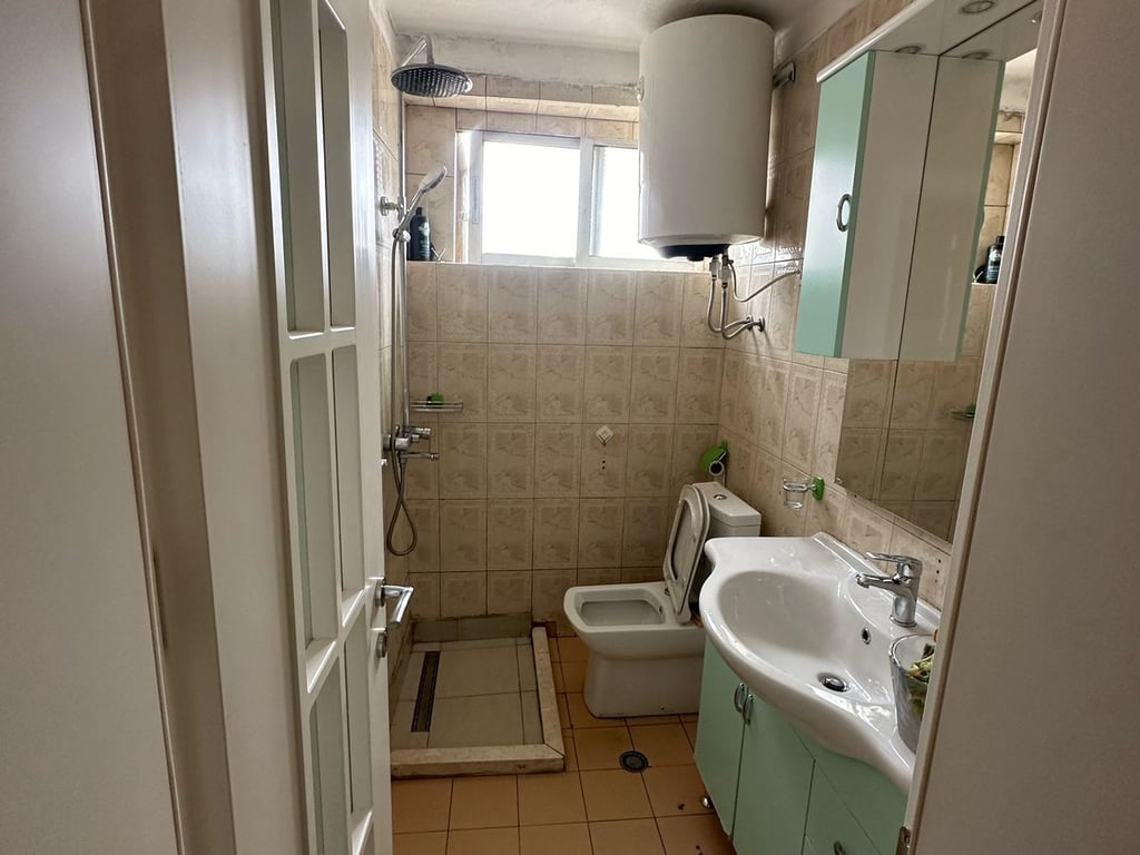 Apartment 2+1 for rent near the former Durrës restaurant.