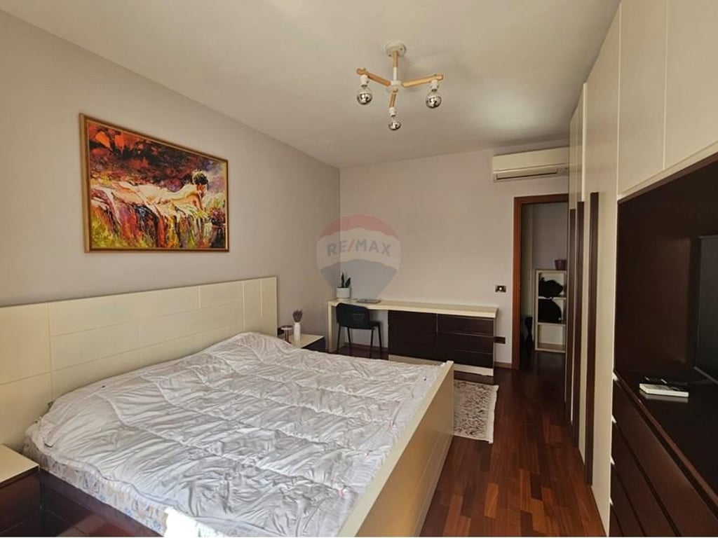 Appartamento 1+1 in affitto in Via Kavajë!
