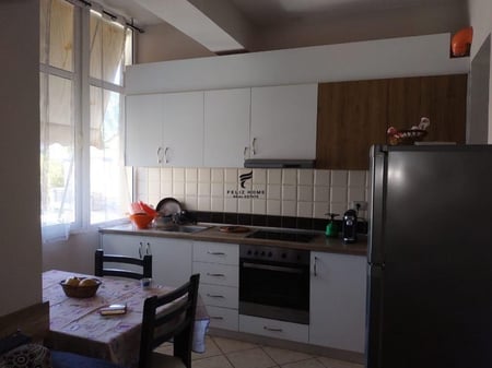 VENDESI GARSONIERA 50 M2 A VLORE 98.000 EURO