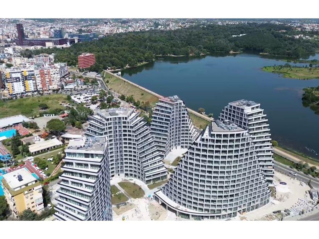 Office for Rent at "Lake View"!