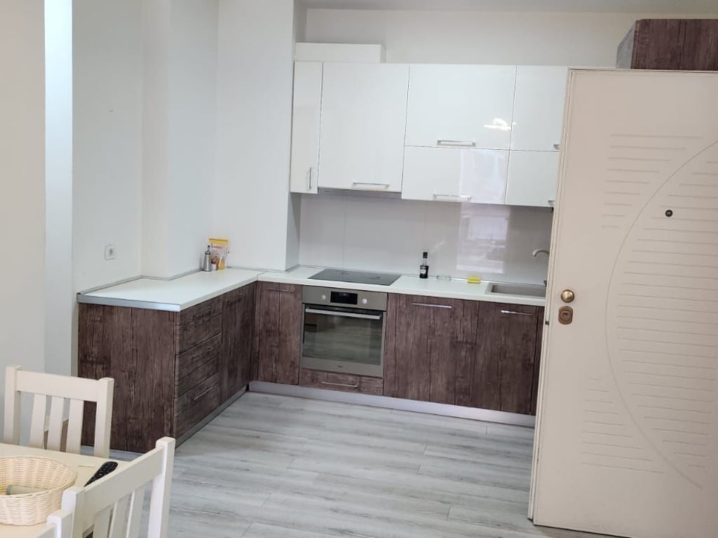 Affittasi appartamento 2+1+2, Giardino Zoologico via Kroit Prezzo: 700 euro