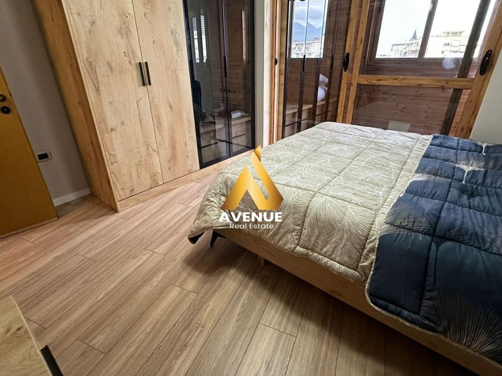 APPARTAMENTO IN VENDITA 2+1+2 MYSLYM SHYR, TIRANA.