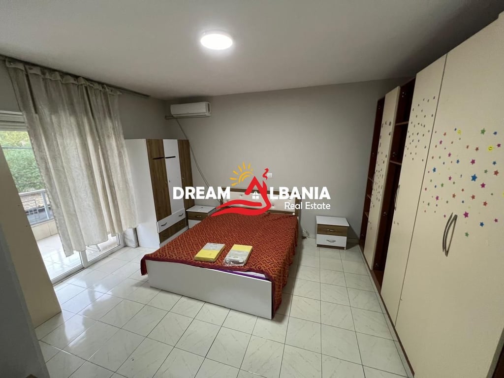 Apartament 2+1 me qera ne Komunen e Parisit prane Rezidences “Kika” ne Tirane (ID 42215027)