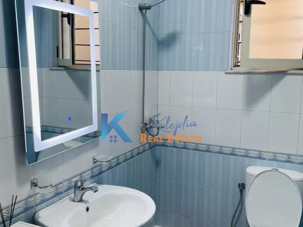 1+1 me qira te Mine Peza