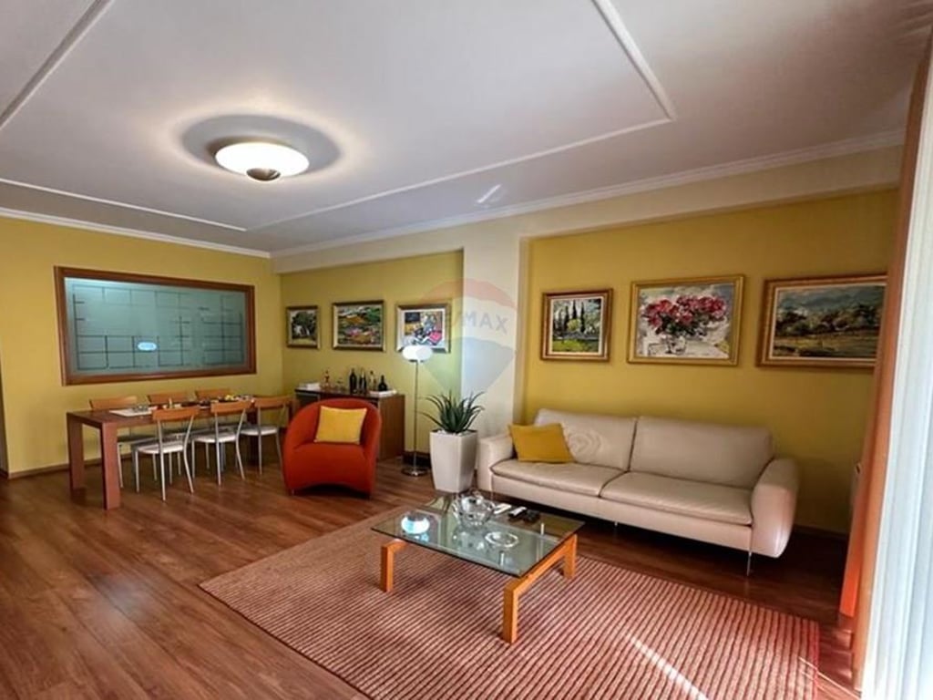 APARTAMENT 2+1 ME QIRA NE BLLOK