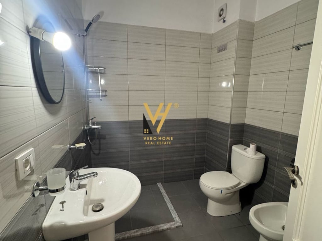 SHITET APARTAMENT 1+1+ BLK NE SHKOZE 114.000 EURO