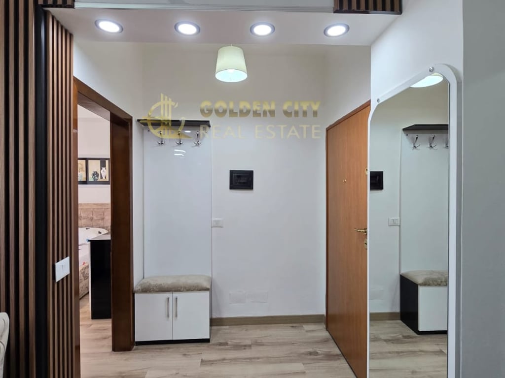 Shitet super apartament 1+1 Plazh Durres